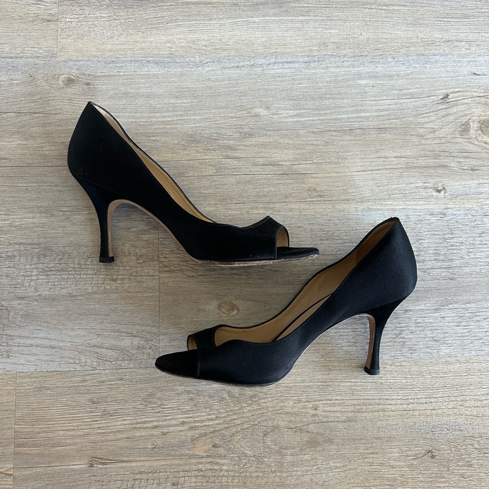 Alexandra Neel, Italian designer peep-toe heels. Great condition!